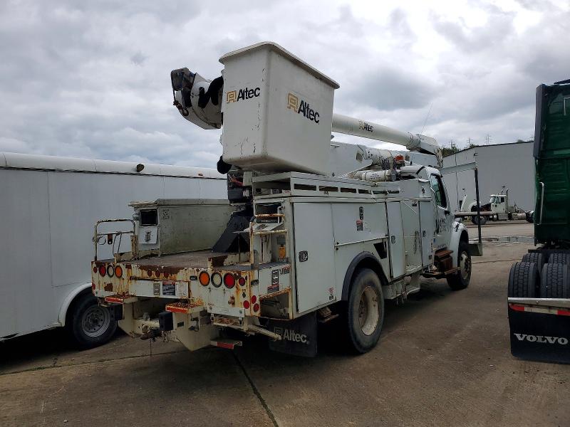 2013 Freightliner All other VIN 1FVACXDT8DHFH7832 COPART salvage auction — ALL OVER, PA - CERTIFICATE OF SALVAGE, sold $3,150 on 2026-07-13 (photo 4)
