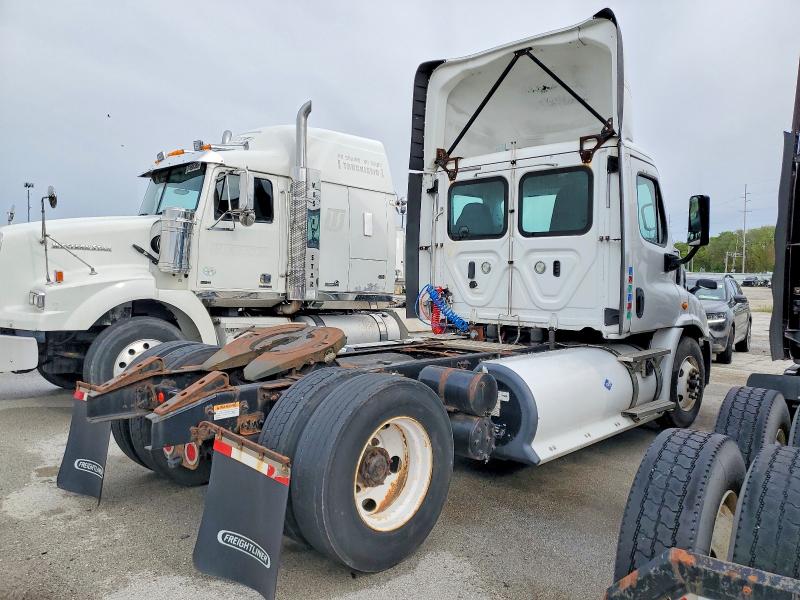 2018 Freigliner All other VIN 1FUBGAD95JLJS1005 COPART salvage auction — SIDE, AL - CERTIFICATE OF TITLE, sold $7,000 on 2026-07-28 (photo 4)