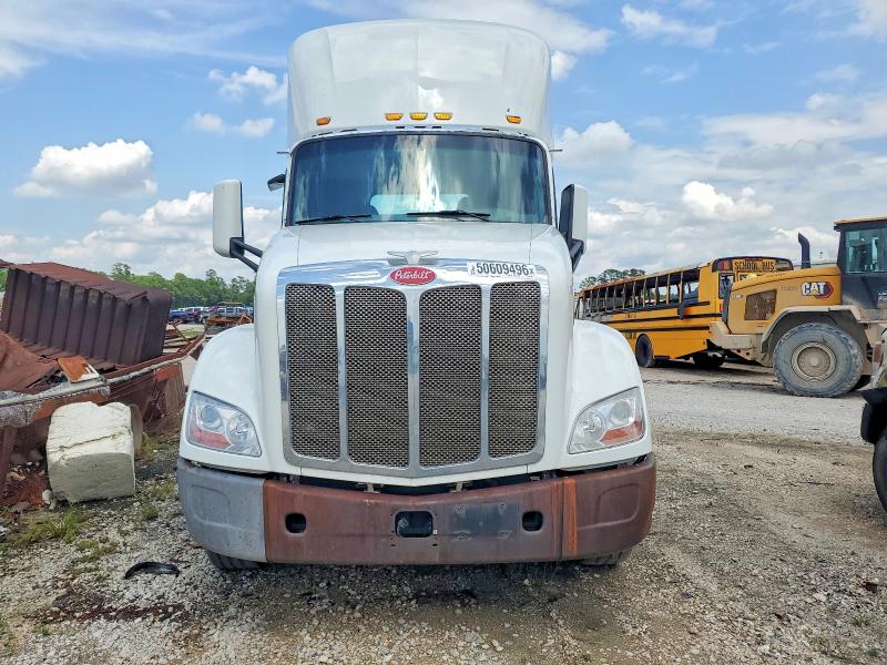 2017 Peterbilt All other VIN 1XPBA48X7HD428911 COPART salvage auction — NORMAL WEAR, CT, sold $5,100 on 2026-07-22 (photo 9)