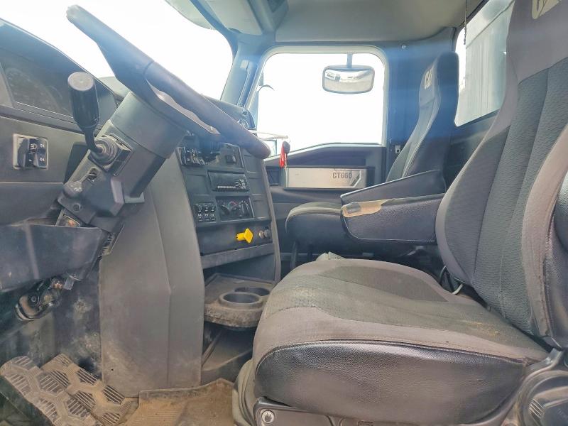 2015 Caterillar All other VIN 3HTJGTKT7FN708953 COPART salvage auction — MINOR DENT/SCRATCHES, AR - CERTIFICATE OF TITLE (P), sold $26,200 on 2026-07-13 (photo 5)
