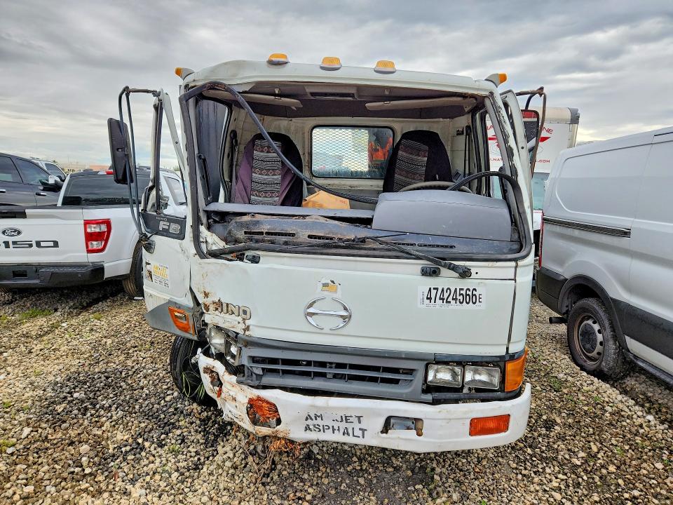 2004 Hino All other VIN JHBFB4JE041S11163 COPART salvage auction — SIDE, RB, sold $925 on 2026-07-07 (photo 5)