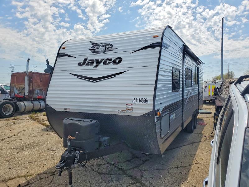 2022 Jayco jay Jay flight VIN 1UJBJ0BP0N17W0673 COPART salvage auction — SIDE, MI - CERT OF TITLE-REBUILT SALVAGE, sold $3,500 on 2026-07-24 (photo 2)