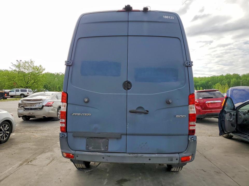 2018 Mercedes-benz Sprinter VIN WD3PE7CD3JP640780 COPART salvage auction — FRONT END, Ky - Certificate Of Title, sold $6,500 on 2026-07-08 (photo 6)