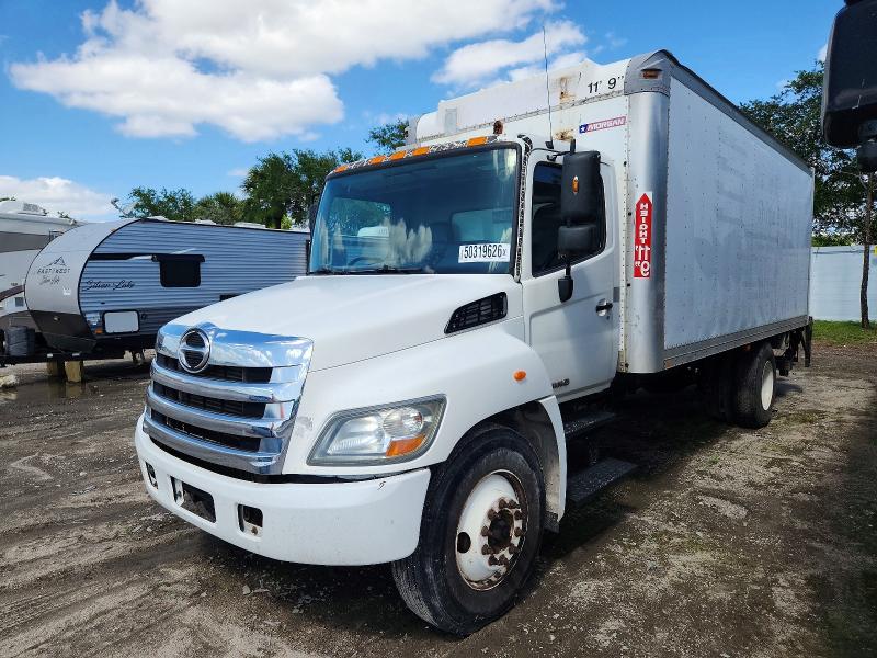 2013 Hino All other VIN 5PVNE8JP2D4S50596 COPART salvage auction — MINOR DENT/SCRATCHES, CT, sold $10 on 2026-07-28 (photo 2)