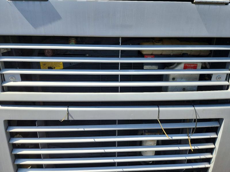 2001 Winnebago All other VIN 4UZAAHAK41CJ36093 COPART salvage auction — MINOR DENT/SCRATCHES, CT, sold $5,300 on 2026-07-28 (photo 7)