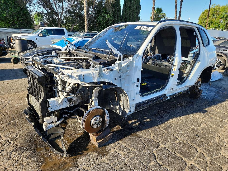 2024 BMW X5 VIN 5UX23EU07R9T10337 COPART salvage auction — STRIPPED, CA - CERTIFICATE OF TITLE, sold $13,600 on 2026-07-07 (photo 1)