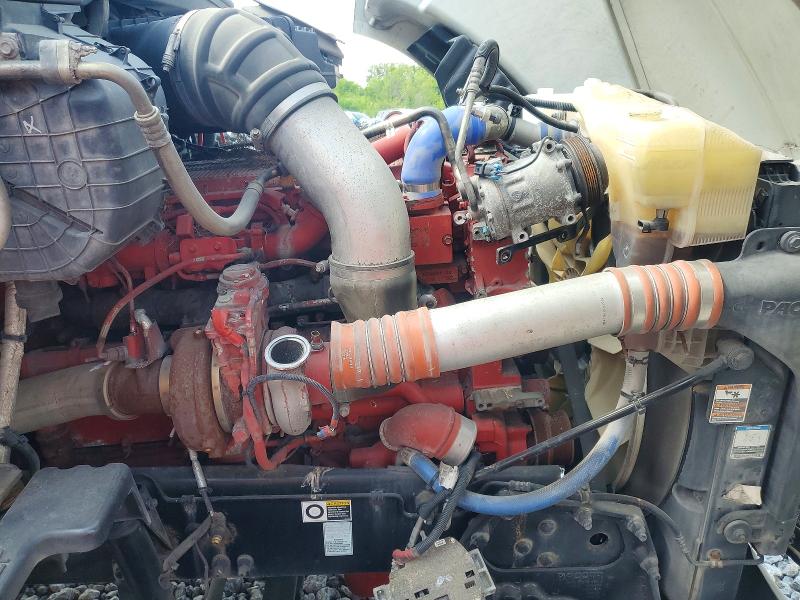 2015 Peterbilt All models VIN 1XPBA48X8FD299395 COPART salvage auction — STRIPPED, IN - CERTIFICATE OF TITLE, sold $5,000 on 2026-07-09 (photo 7)