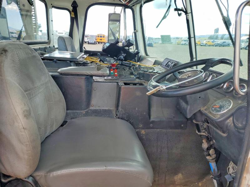 2009 Autocar llc All other VIN 5VCACRKFX9H208700 COPART salvage auction — ROOF, SD, sold $150 on 2026-07-07 (photo 5)