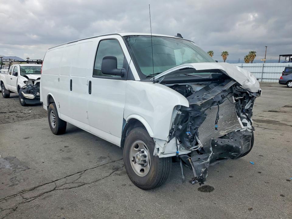 2025 Chev Express VIN 1GCWGAFP4S1108859 COPART salvage auction — FRONT END, SC, sold $1,650 on 2026-07-09 (photo 4)