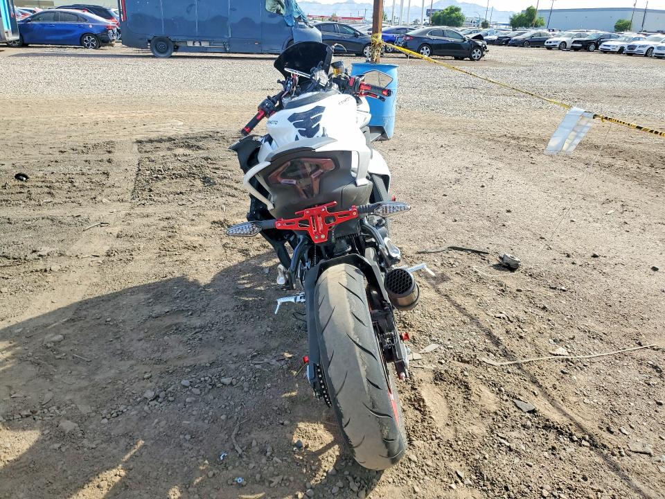2025 Cf moto All other VIN LCEPESLA0S6002699 COPART salvage auction — SIDE, SC, sold $1,100 on 2026-07-23 (photo 4)