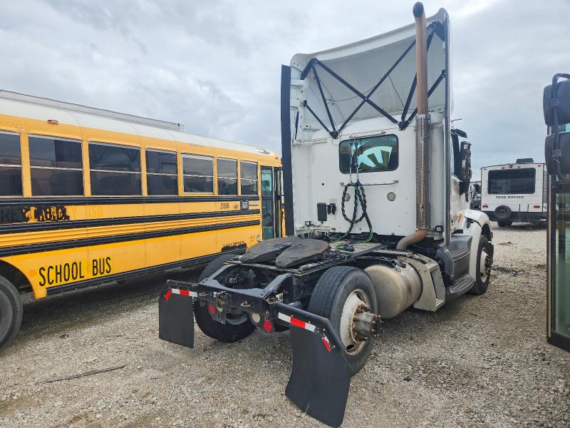 2020 Peterbilt All other VIN 1XPBA48X0LD685868 COPART salvage auction — MECHANICAL, IN - CERTIFICATE OF TITLE, sold $5,000 on 2026-07-10 (photo 4)