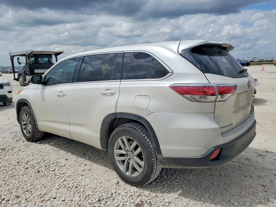 2014 Toyota Highlander VIN 5TDZARFH1ES005010 COPART salvage auction — NORMAL WEAR, Tx - Certificate Of Title, sold $7,600 on 2026-07-09 (photo 2)