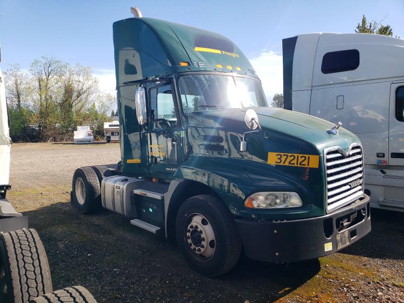 2018 Mack Cxu612 VIN 1M1AW01X5JM010452 COPART salvage auction — MECHANICAL, OK - CERTIFICATE OF TITLE (P), sold $150 on 2026-07-08 (photo 1)