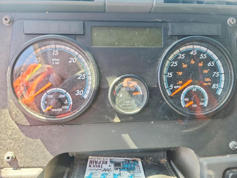 2015 Freightliner All other VIN 1FUJGLD67FLGJ1338 COPART salvage auction — MECHANICAL, NH - CERTIFICATE OF TITLE, sold $8,500 on 2026-07-29 (photo 8)