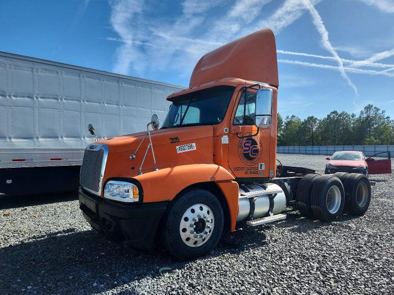 2007 Freightliner All other VIN 1FUJBBCK97LW34688 COPART salvage auction — MECHANICAL, CT, sold $5,600 on 2026-07-07 (photo 2)