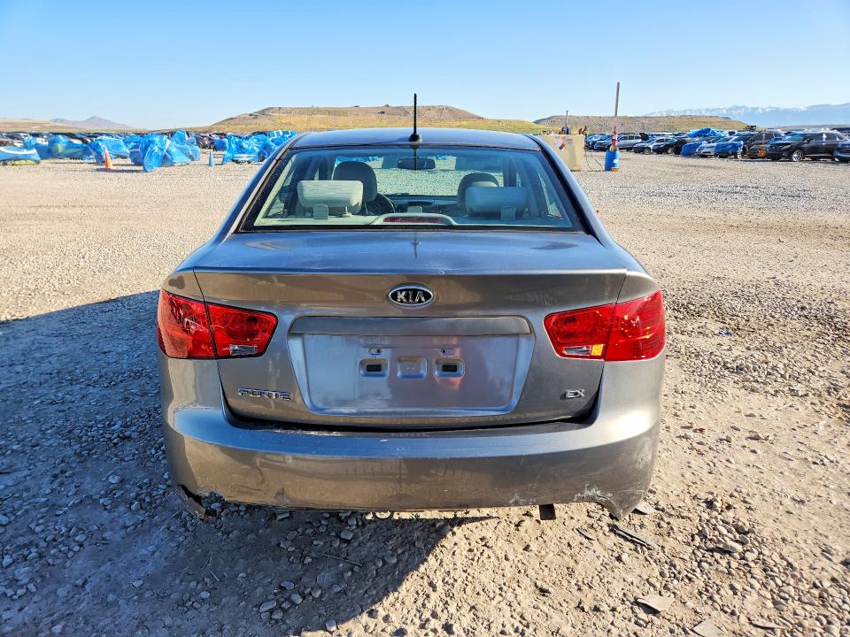 2012 Kia Forte VIN KNAFU4A2XC5562353 COPART salvage auction — SIDE, Ut - Salvage Certificate, sold $150 on 2026-07-31 (photo 6)