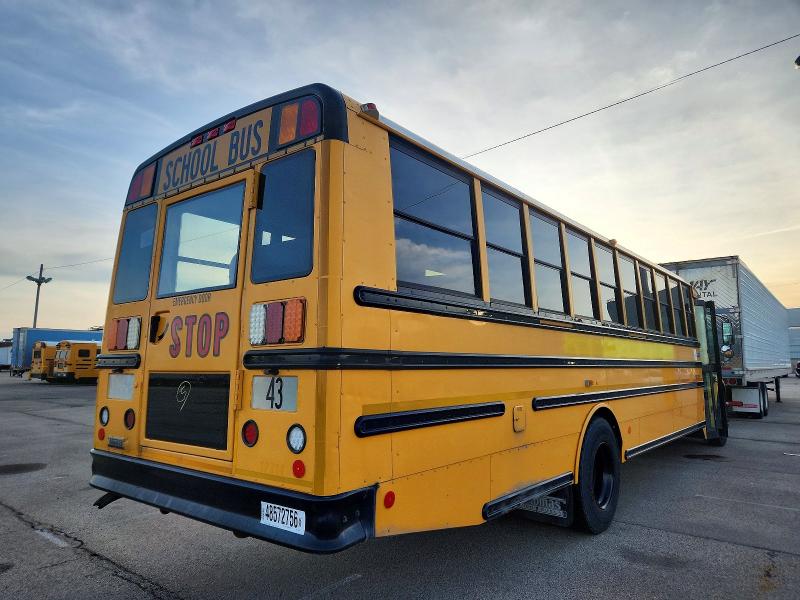 2010 Thomas Saf-t-line VIN 4UZABRDT0ACAN9569 COPART salvage auction — NORMAL WEAR, OH - CERTIFICATE OF TITLE, sold $2,000 on 2026-09-18 (photo 4)