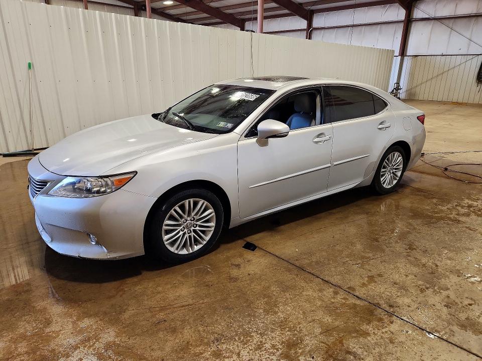 2014 Lexus ES350 VIN JTHBK1GG1E2132853 COPART salvage auction — ROOF, In - Certificate Of Title, sold $8,100 on 2026-07-02 (photo 1)