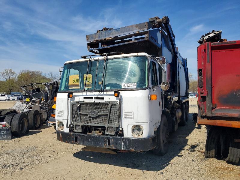2012 Autocar llc All other VIN 5VCACLLE0CH213558 COPART salvage auction — MINOR DENT/SCRATCHES, FL - CERTIFICATE OF DESTRUCTION, sold $150 on 2026-07-28 (photo 2)
