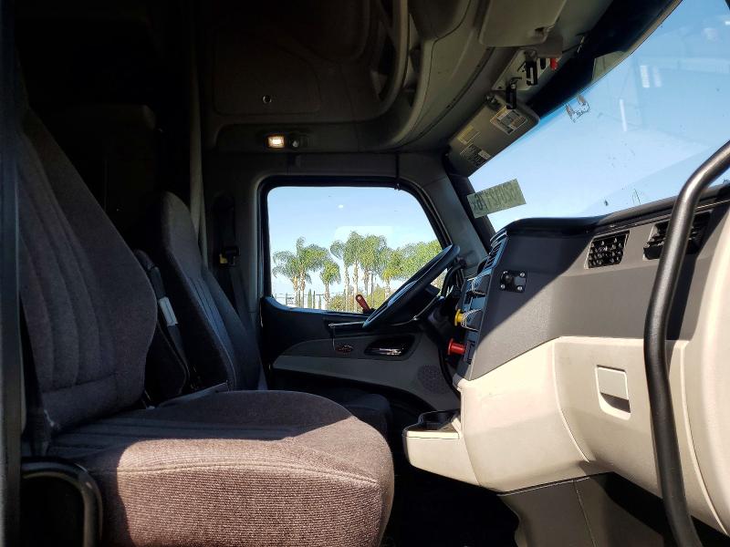2024 Ptrb All other VIN 1XPBD49X4RD656520 COPART salvage auction — NORMAL WEAR, IN - DIS/DLR/EXP ONLY CLEAN TITLE, sold $42,250 on 2026-07-20 (photo 5)