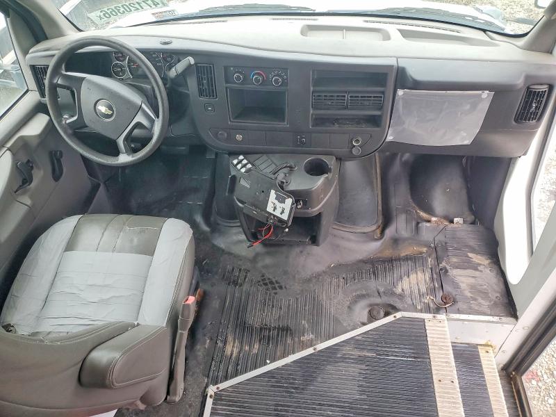 2012 Chevrolet Express 2500 VIN 1GB0G2BA9C1175895 COPART salvage auction — NORMAL WEAR, IL - CERTIFICATE OF TITLE, sold $1,400 on 2026-08-31 (photo 8)
