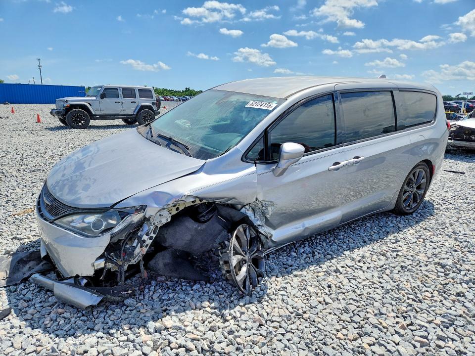 2020 Chrysler Pacifica VIN 2C4RC1FG8LR120079 COPART salvage auction — FRONT END, Az - Cert Of Title - Salvage, sold $4,500 on 2026-07-28 (photo 1)