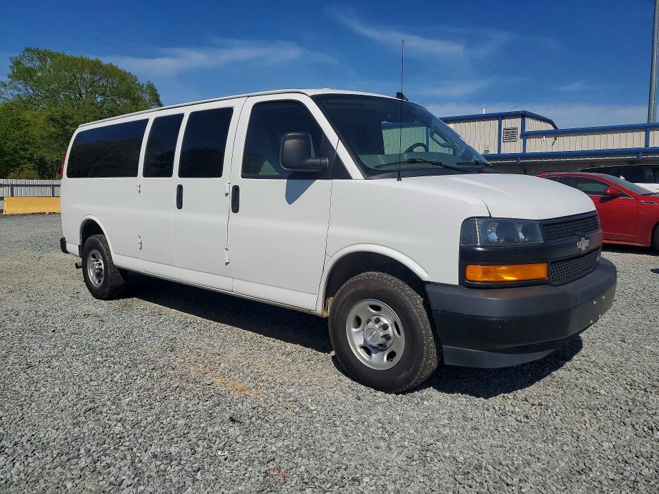 2023 Chevrolet Express VIN 1GAZGNFP2P1104166 COPART salvage auction — NORMAL WEAR, Nc - Dealer Only Clean Title (P), sold $12,500 on 2026-07-30 (photo 4)
