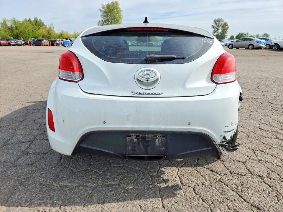 2013 Hyundai Veloster VIN KMHTC6AD7DU085356 COPART salvage auction — REAR END, Or - Salvage Title Certificate, sold $1,300 on 2026-07-06 (photo 6)