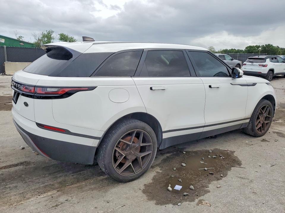 2019 Landau boat co Rangerover VIN SALYA2EX9KA200057 COPART salvage auction — MINOR DENT/SCRATCHES, Fl - Certificate Of Title (P), sold $9,300 on 2026-07-27 (photo 3)