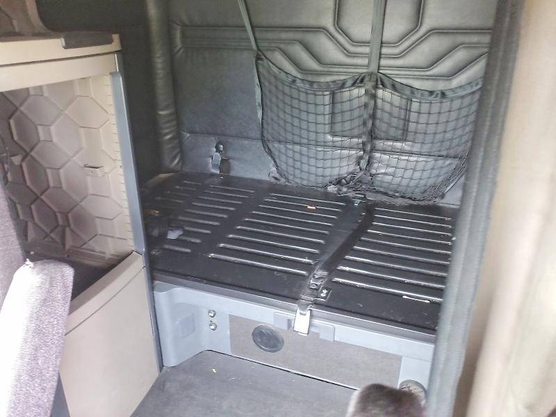 2014 Frht Cascadia VIN 3AKJGLD51ESFP1719 COPART salvage auction — MINOR DENT/SCRATCHES, CT, sold $3,700 on 2026-07-08 (photo 6)