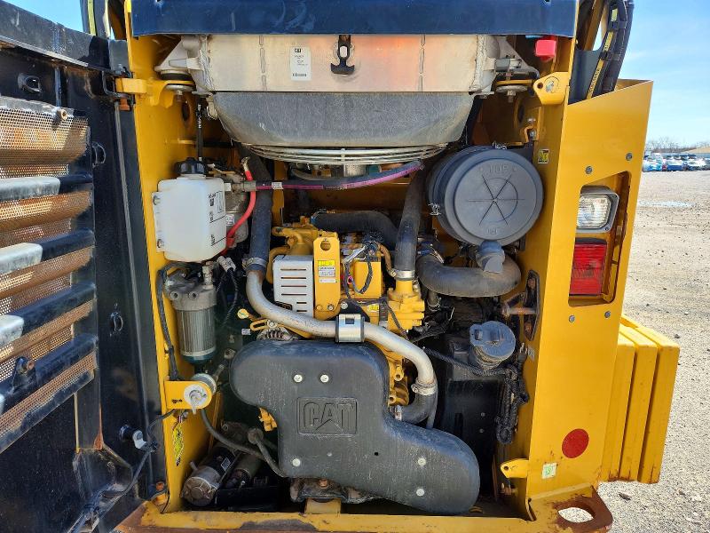 2019 Caterillar 242d hf. r VIN CAT0242DEDZT05057 COPART salvage auction — MINOR DENT/SCRATCHES, WI - BILL OF SALE, sold $15,100 on 2026-07-07 (photo 7)