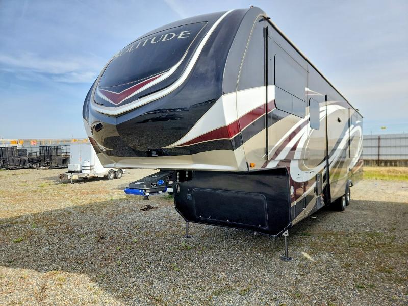 2021 Grand design Solitude VIN 573FS4325MAA00922 COPART salvage auction — MINOR DENT/SCRATCHES, KS - CERT OF TITLE-SALVAGE, sold $19,000 on 2026-07-07 (photo 2)