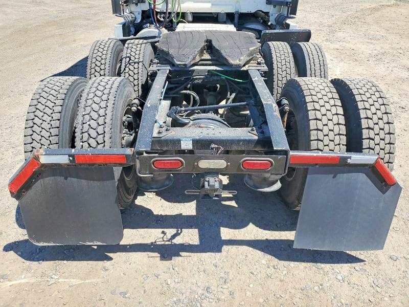 2020 Freightliner All other VIN 3AKJHHDR5LSLP5709 COPART salvage auction — NORMAL WEAR, DV, sold $4,050 on 2026-07-14 (photo 9)