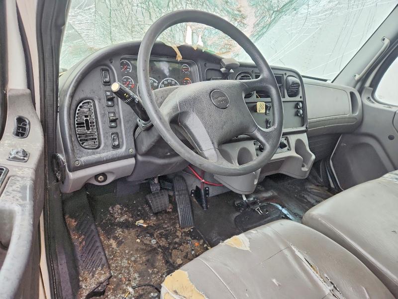 2017 Freightliner All other VIN 3ALACWDTXHDHZ3448 COPART salvage auction — ROLLOVER, CO - PUBLIC - SALVAGE TITLE, sold $1,850 on 2026-07-11 (photo 8)