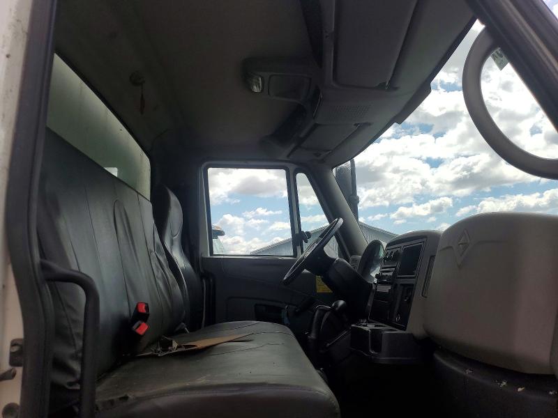 2008 Intl 4000 serie VIN 1HTMMAAMX8H564011 COPART salvage auction — ROOF, MI - CERTIFICATE OF TITLE, sold $1,000 on 2026-07-06 (photo 5)