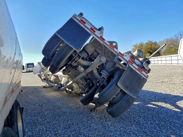 2015 Heil trailer international Heil trail VIN 5HTSN4221F7T94202 COPART salvage auction — ROLLOVER, NE - CERT OF TITLE-SALVAGE (P), sold $10 on 2026-07-09 (photo 3)