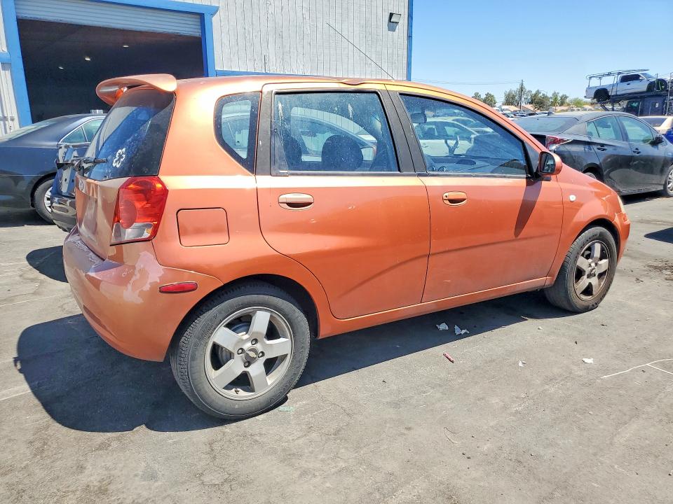 2006 Chevrolet Aveo VIN KL1TG66636B523136 COPART salvage auction — ROOF, Nv - Salvage Title, sold $475 on 2026-07-27 (photo 3)