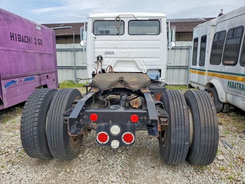 2004 Freightliner Fl70 VIN 1FUBBUDC44HM87511 COPART salvage auction — MECHANICAL, CT, sold $275 on 2026-08-24 (photo 6)