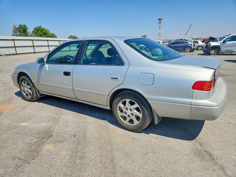 2001 Toyota Camry VIN 4T1BF22K61U968238 COPART salvage auction — MINOR DENT/SCRATCHES, Ca - Salvage Certificate (P), sold $775 on 2026-07-10 (photo 2)
