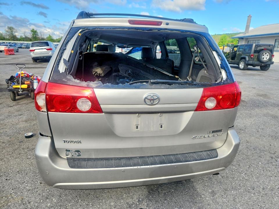 2010 Toyota Sienna VIN 5TDYK4CC6AS341623 COPART salvage auction — ROLLOVER, SC, sold $650 on 2026-07-14 (photo 6)