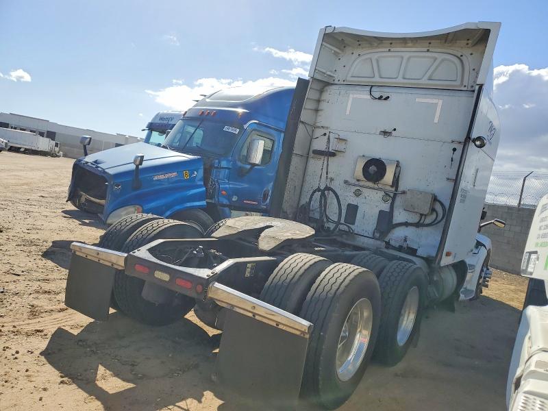 2017 Peterbilt All other VIN 1XPBD49X2HD392907 COPART salvage auction — ALL OVER, IN - CERT OF TITLE-SALVAGE TITLE (P), sold $2,050 on 2026-07-23 (photo 4)