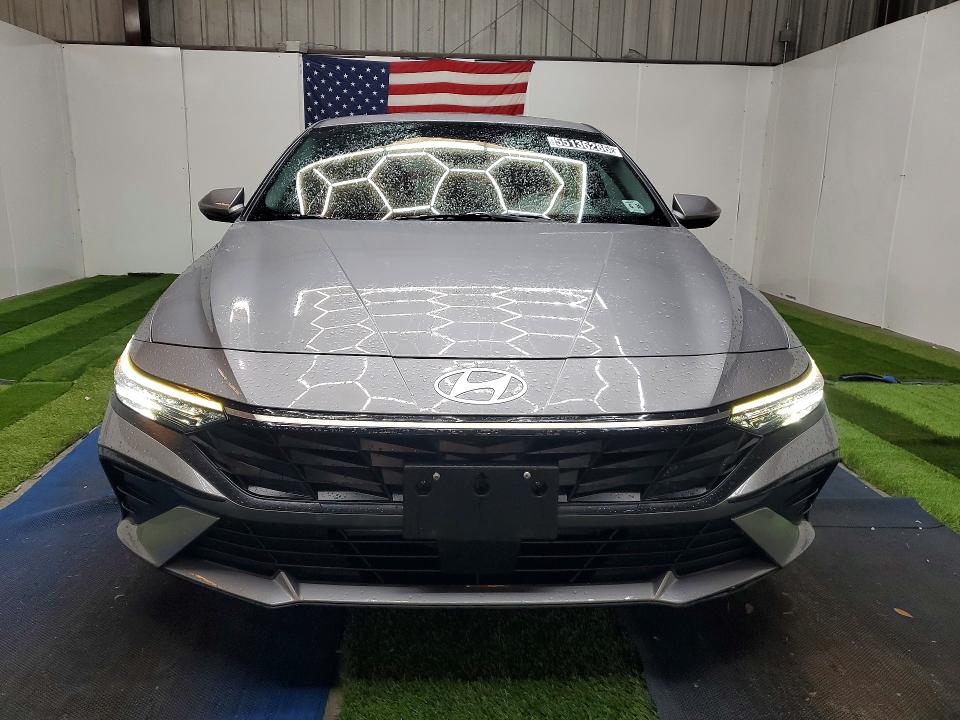2025 Hyundai Elantra VIN KMHLS4DG3SU023575 COPART salvage auction — UNDERCARRIAGE, Nj - Certificate Of Title (P), sold $14,200 on 2026-07-20 (photo 5)