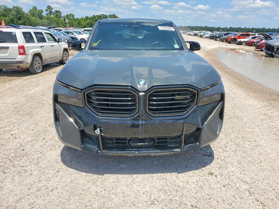 2025 BMW Xm VIN 5YM23CS06S9Z37228 COPART salvage auction — WATER/FLOOD, Nj - Cert Of Title-Salvage Flood, sold $106,000 on 2026-07-28 (photo 5)