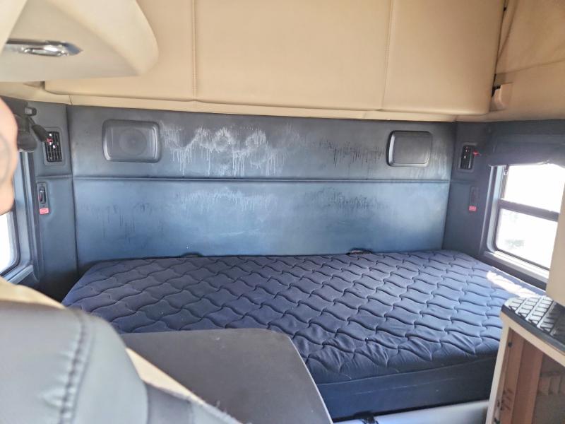 2023 Kenworth All other VIN 1XKYDP9X3PJ218099 COPART salvage auction — NORMAL WEAR, CT, sold $25,250 on 2026-07-14 (photo 6)