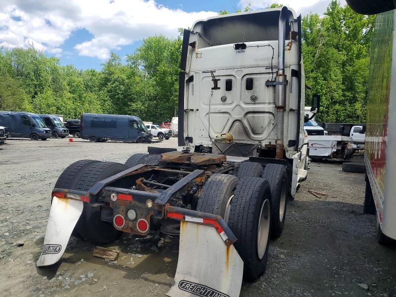 2015 Freightliner All other VIN 1FUJGLDV7FLGF3740 COPART salvage auction — MECHANICAL, CT, sold $3,350 on 2026-07-24 (photo 4)
