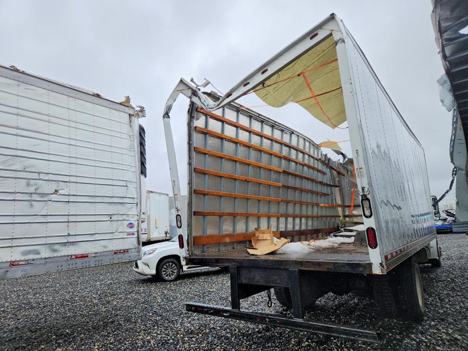 2017 Freightliner All other VIN 3ALACWDTXHDHZ3448 COPART salvage auction — ROLLOVER, CO - PUBLIC - SALVAGE TITLE, sold $1,850 on 2026-07-11 (photo 3)
