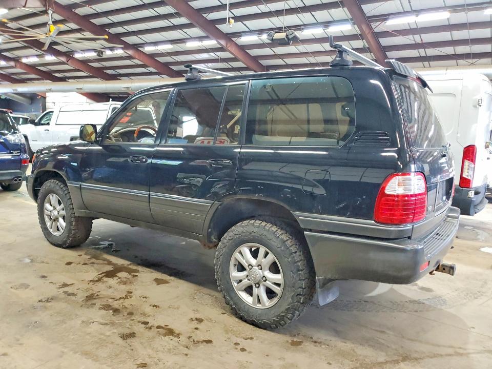 2002 Lexus Lx470 VIN JTJHT00W723516093 COPART salvage auction — MINOR DENT/SCRATCHES, NH - CERTIFICATE OF TITLE, sold $5,400 on 2026-07-31 (photo 2)