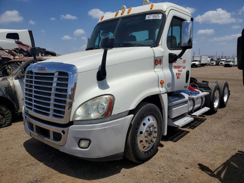 2009 Freightliner All other VIN 1FUJGECK69LAL8088 COPART salvage auction — NORMAL WEAR, CT, sold $9,600 on 2026-07-08 (photo 2)