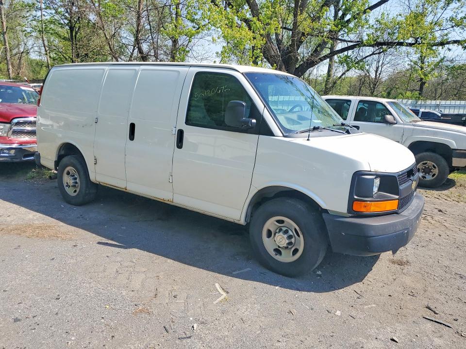 2016 Chev Express VIN 1GCWGAFF5G1215627 COPART salvage auction — MECHANICAL, Ny - Certificate Of Title, sold $4,591 on 2026-07-20 (photo 4)