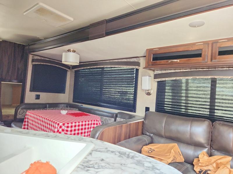 2018 Jayc Jay flight VIN 1UJBJ0BR7J1TC0702 COPART salvage auction — NORMAL WEAR, OH - CERT OF TITLE-REPOSSESSION, sold $5,800 on 2026-07-07 (photo 6)